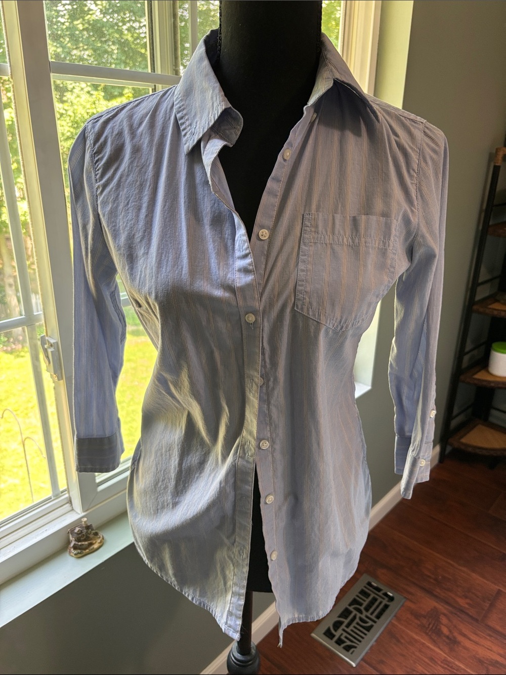 Banana Republic Light Blue Women's Button-Down Shirt